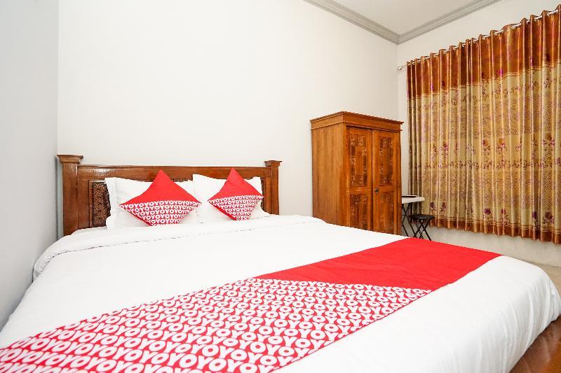Reddoorz At Pondok Candra Surabaja Zewnętrze zdjęcie